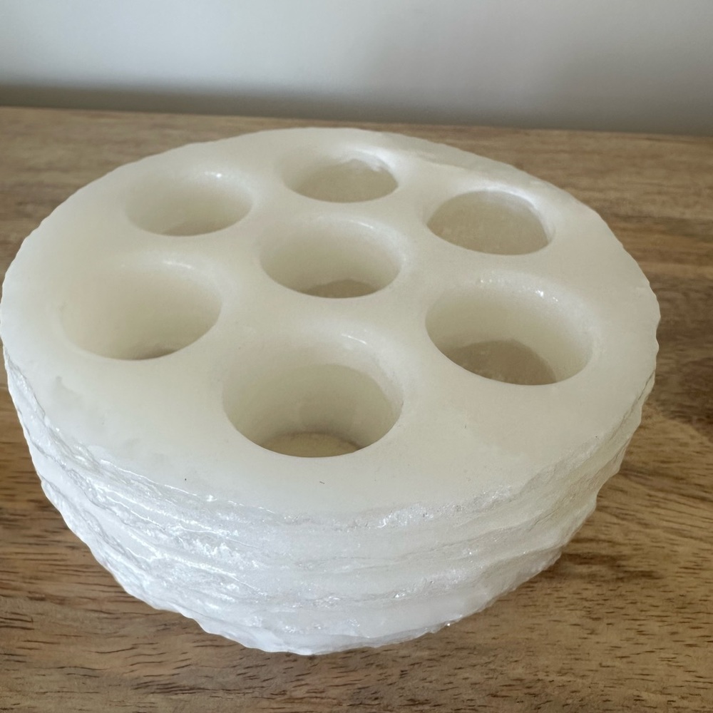 Essential oils holder